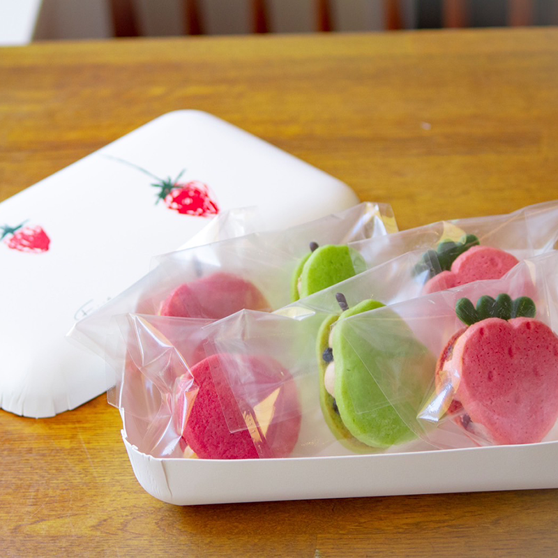 バターサンド（6個入り）／真夜中のようなし・約束のりんご・いちご